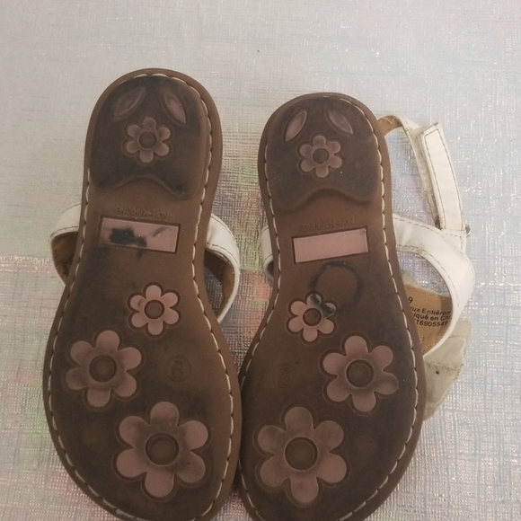 🎉Host Pick🎉Cherokee sandals - Picture 5 of 7